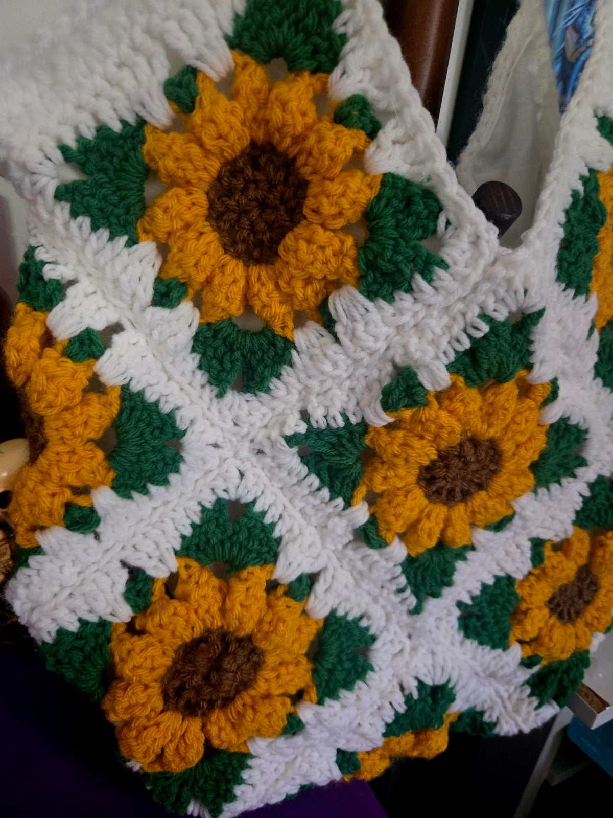 Vibrant Sunflower Field (Crocheted Shoulder Bag)