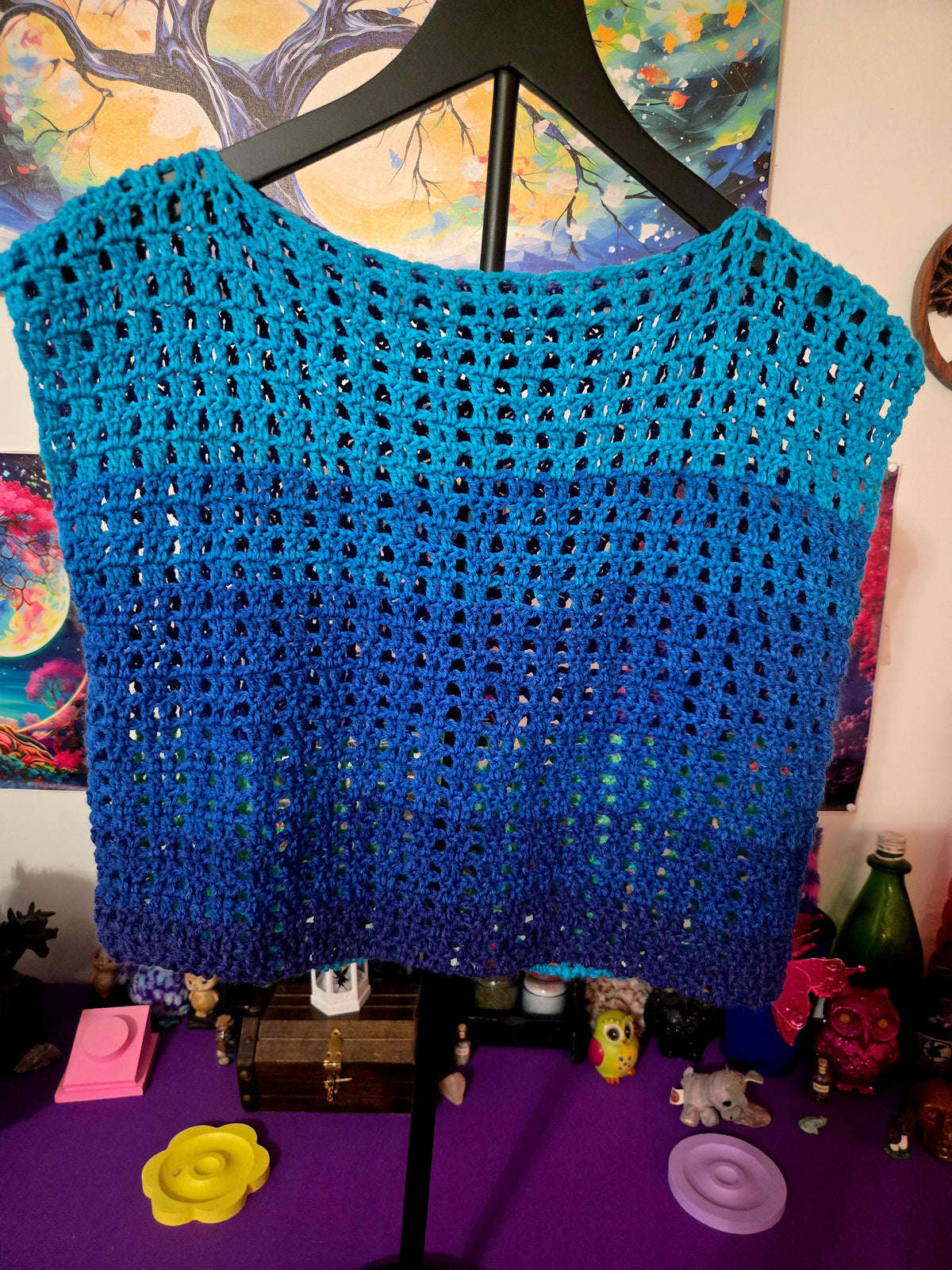 Messed Style Sleeveless Crocheted Top